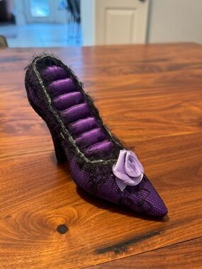 Decorative Purple High Heel Shoe Ring Holder Organizer 7” x 4.5” x 2”